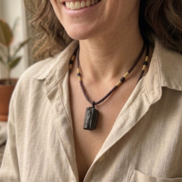Protection gloss - necklace with black tourmaline