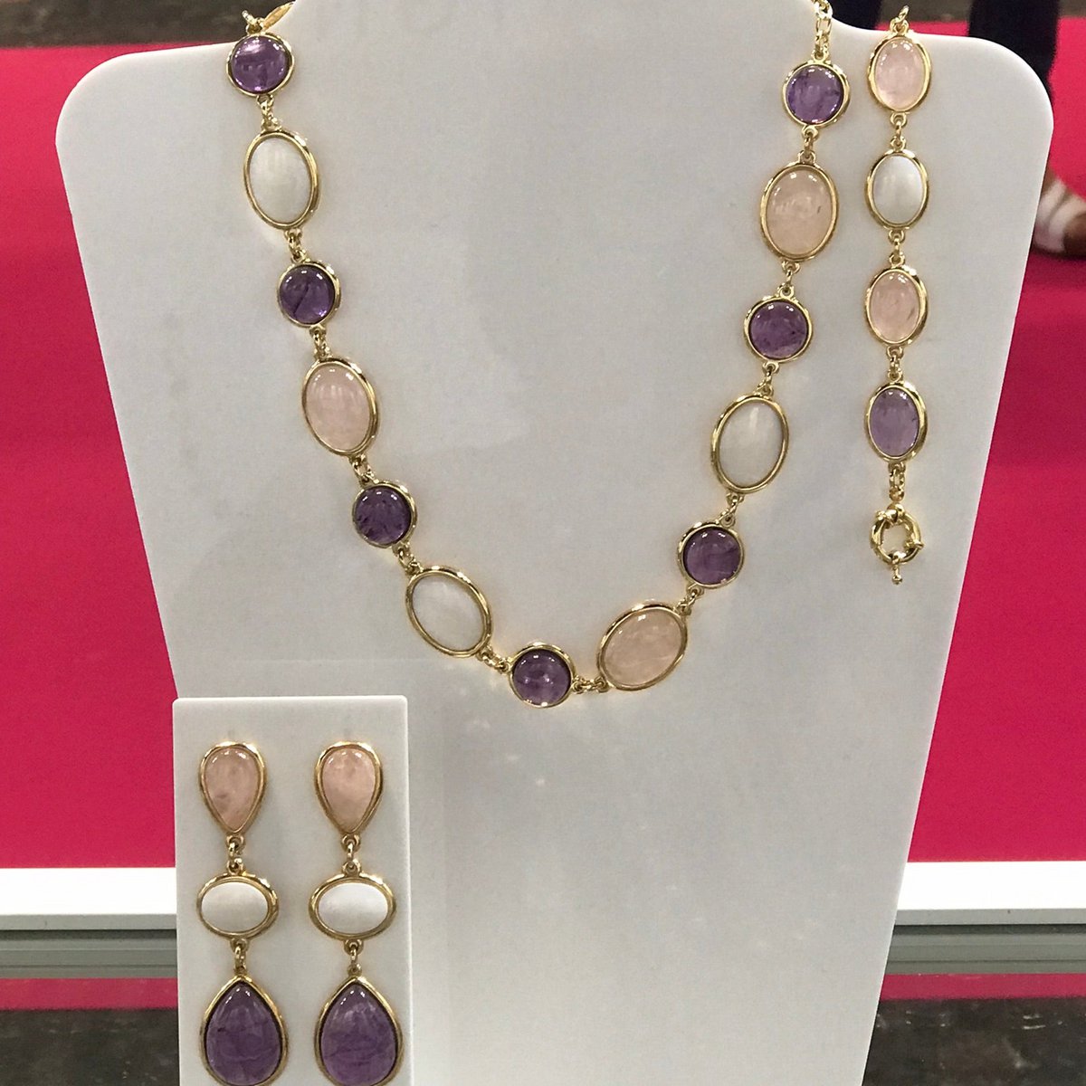 Collar La Vie en Rose - Cuarzo rosa Nácar + Círculos de amatista