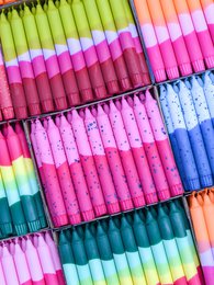 Spitzkerzen – Zuckerwatte-Konfetti