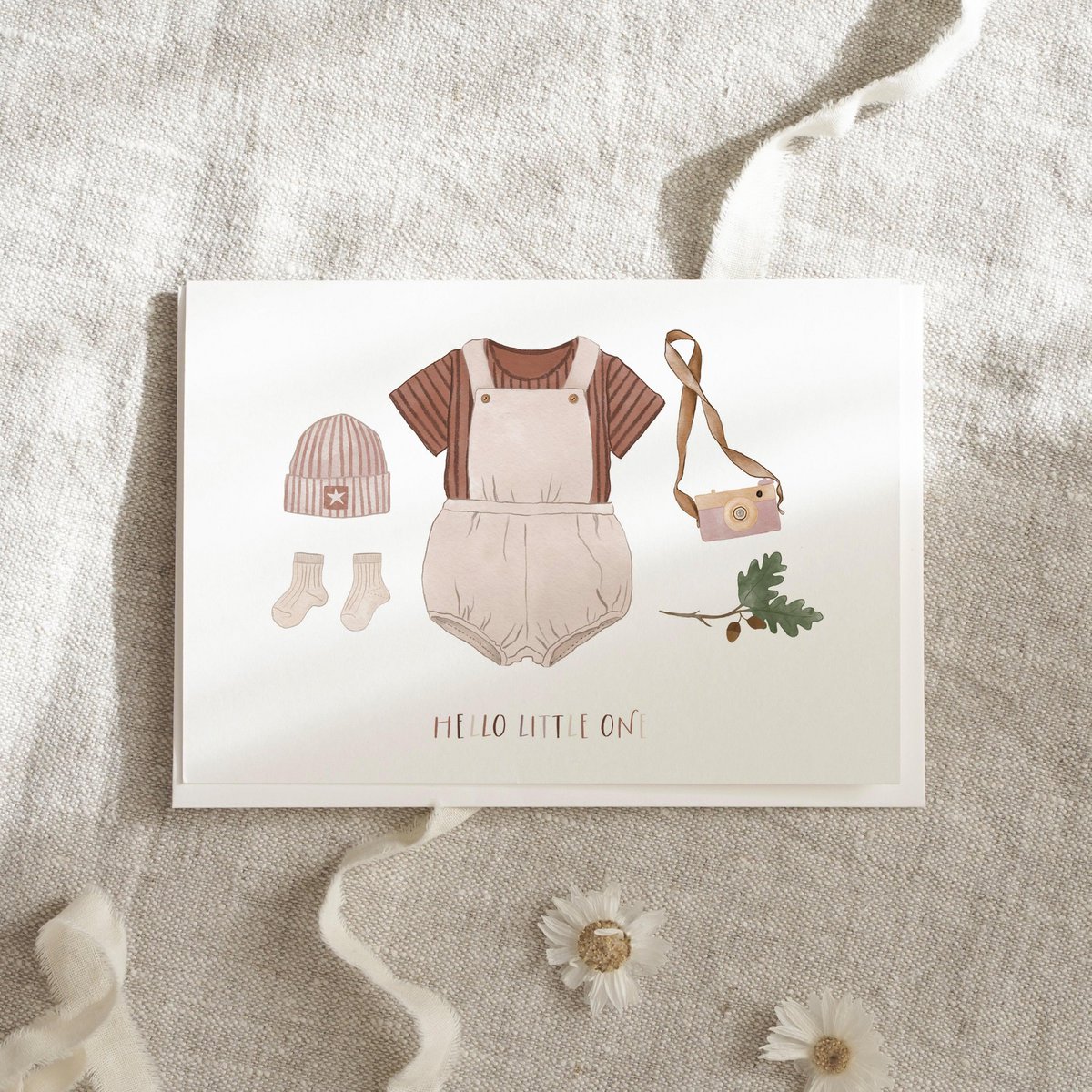 Tarjeta de felicitación · Vestido de bebé | marrón