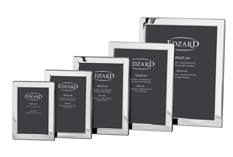 EDZARD photo frame Salerno for photo 20 x 25 cm, noble silver-plated, tarnish-resistant, with 2 hangers