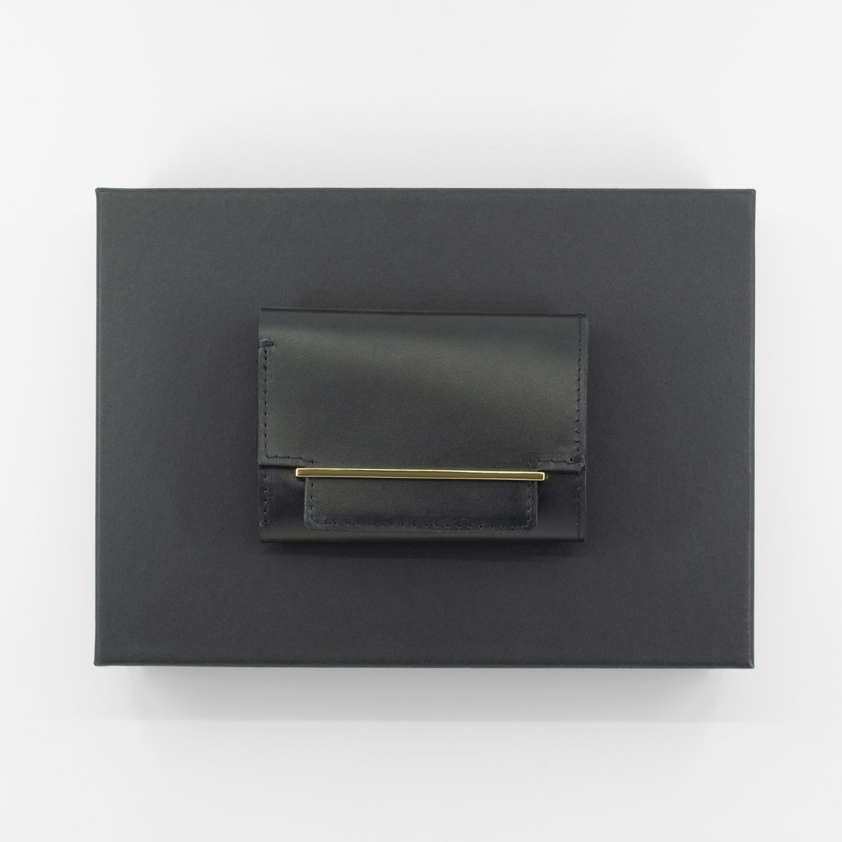 Cartera FRAME - oro 22k