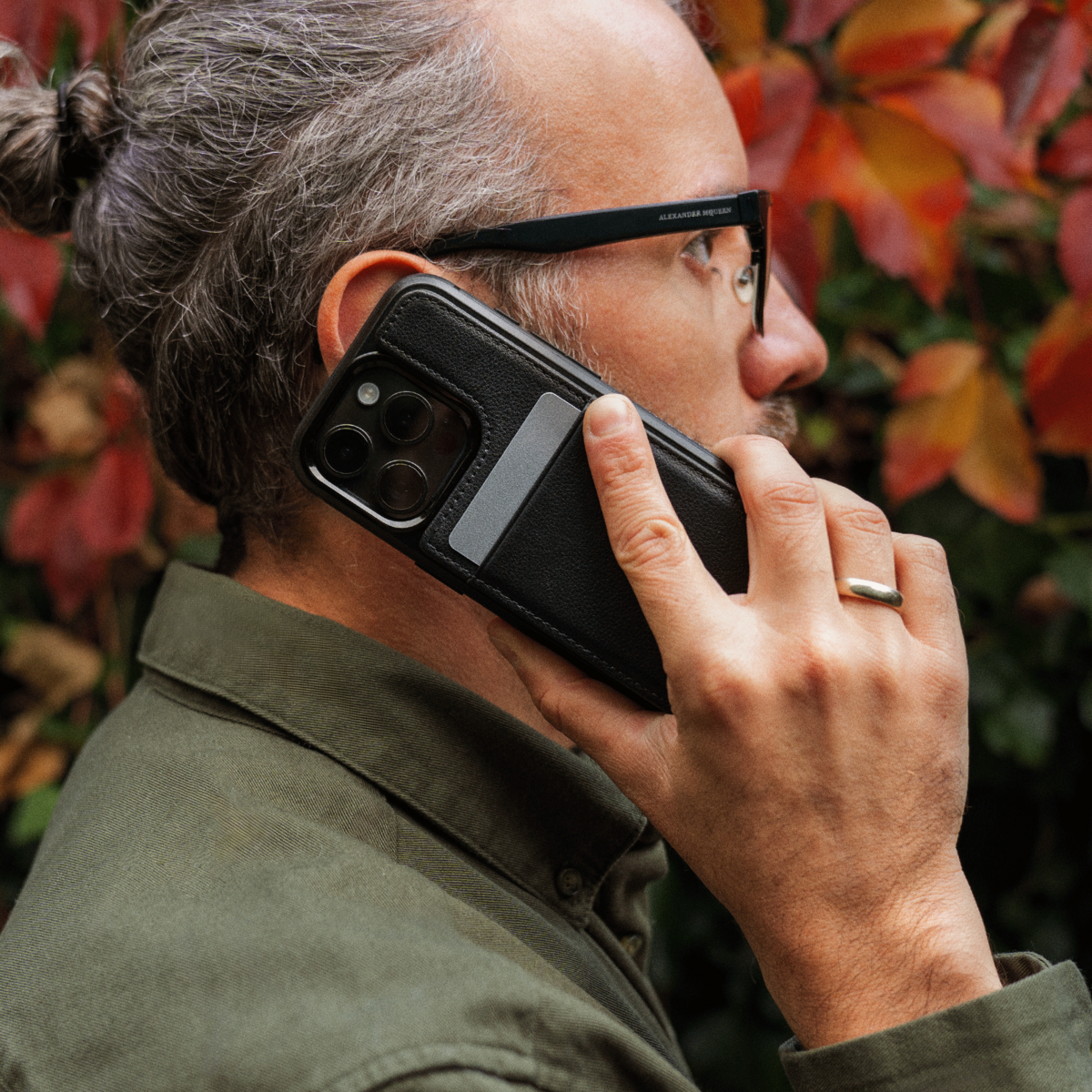Etui-portfel ETON do iPhone'a 16 Pro Max