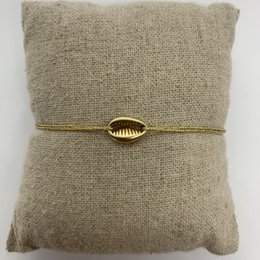 Small Golden Shell Bracelet