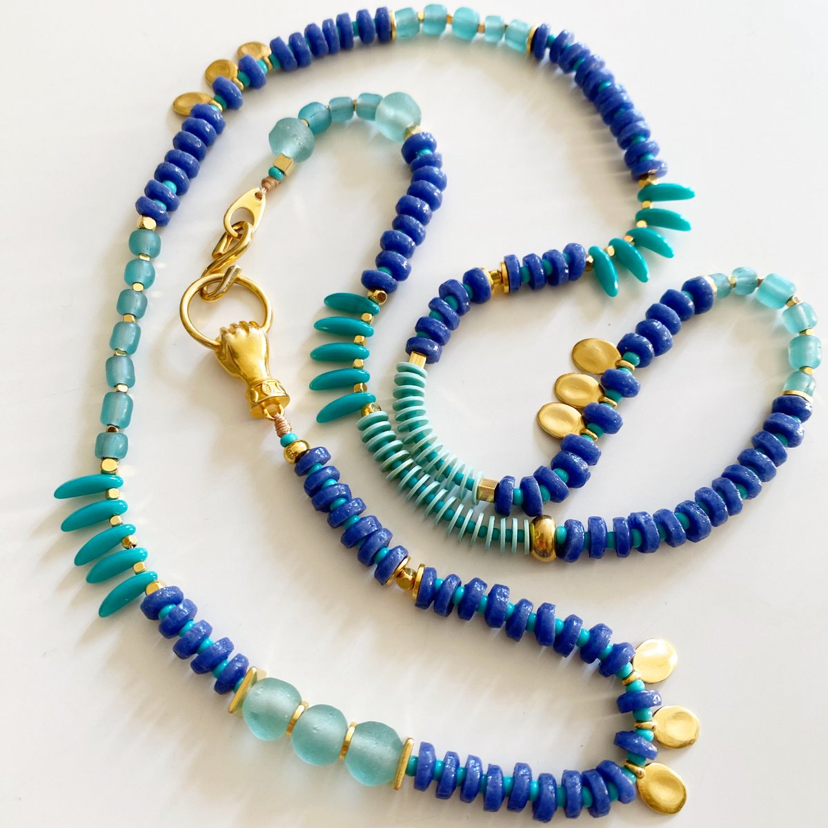 BUENAVENTURA collar/pulsera versátil con cuentas azules y aguamarinas