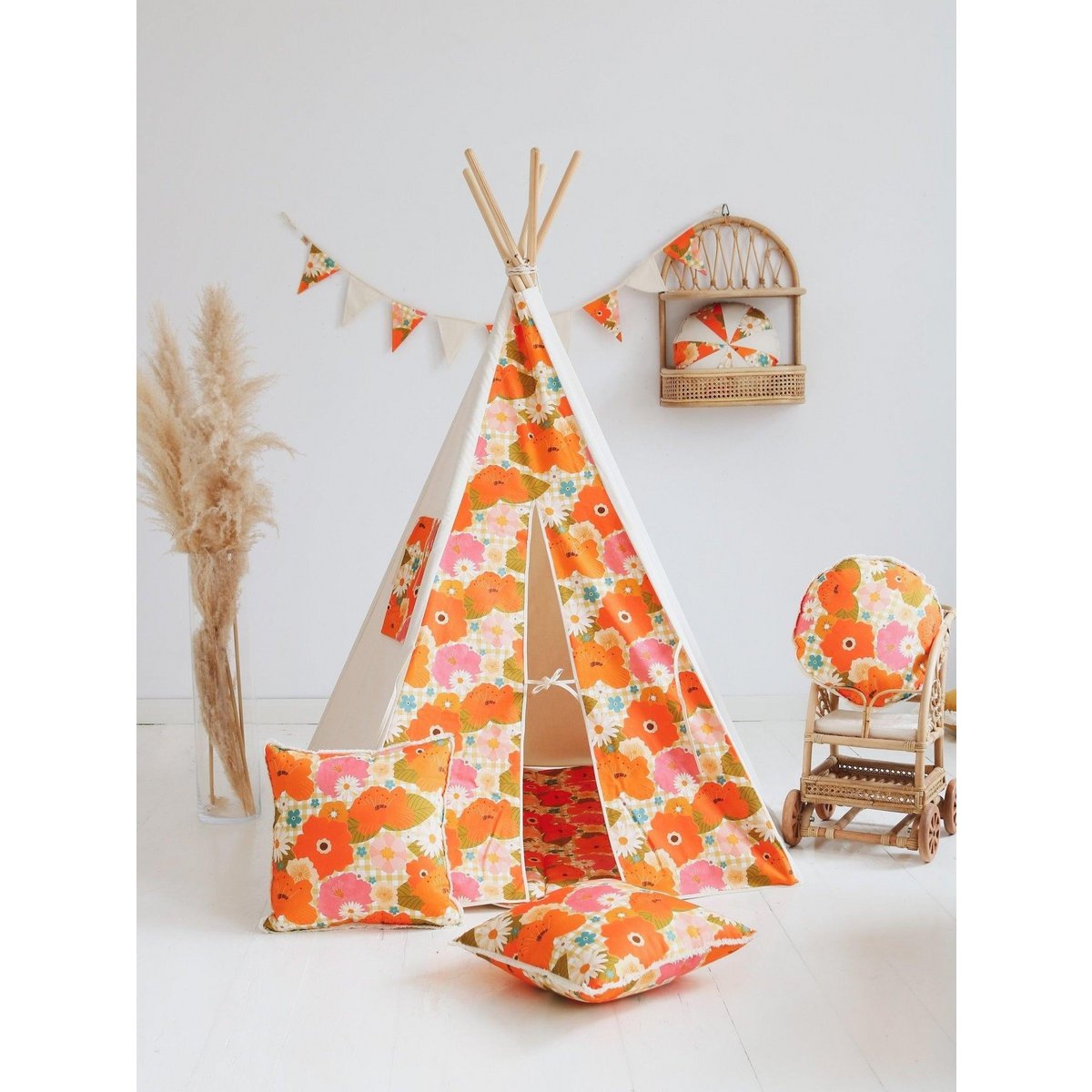 “Picnic with flowers” Pillow