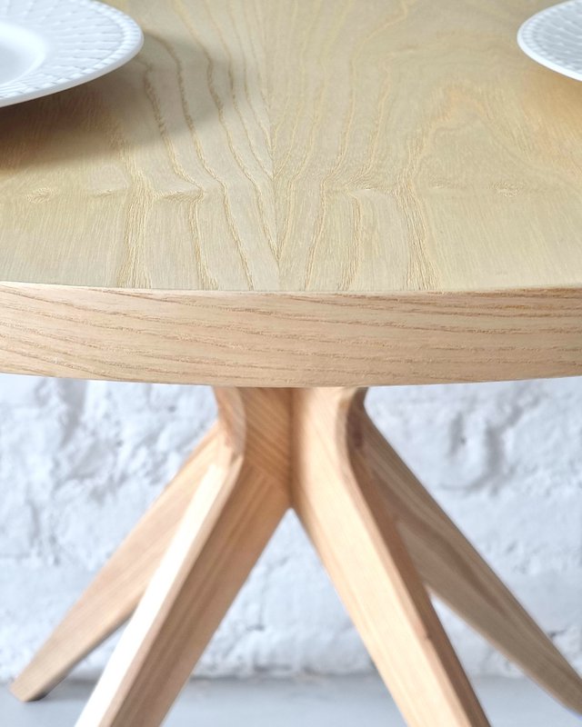 Halve racebaan eettafel voor 4 JUBI