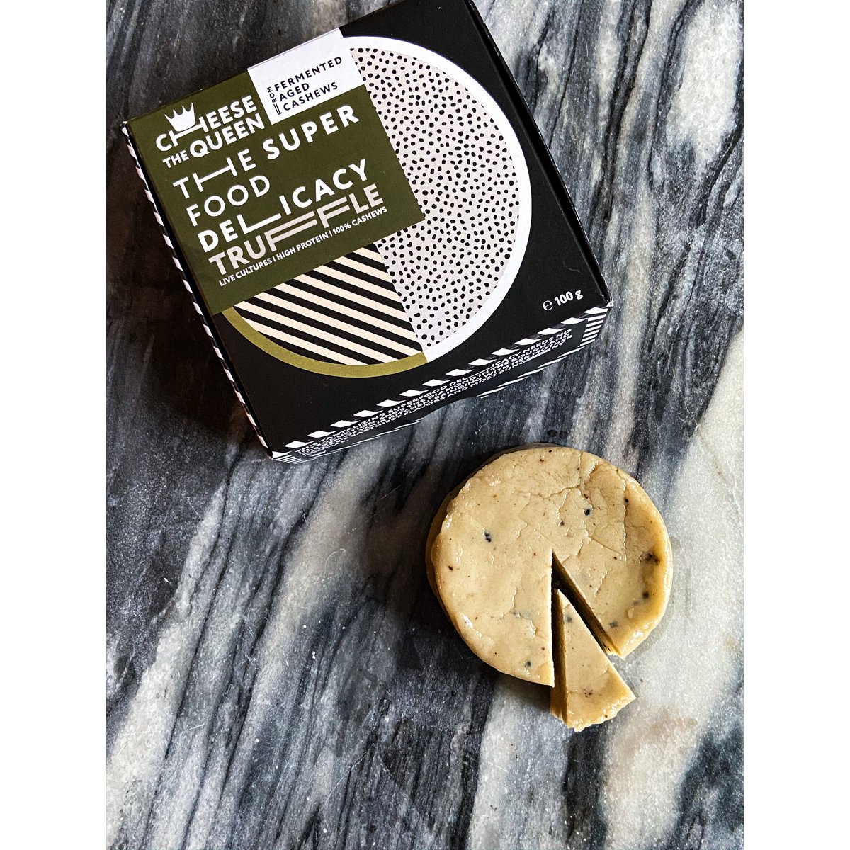 Cheese the Queen "Truffle" Aged Delicatesse van gefermenteerde cashewnoten