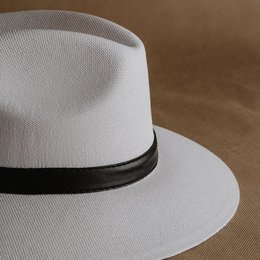 Merida · White panama style hat