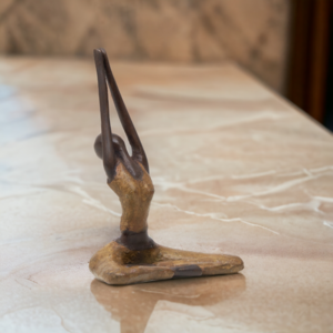 Bronzen beeld yoga "Adeline" | door Hamidou | verschillende kleuren en maten
