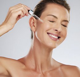 Lift Essentiel Serum concentrado con 4,5% de ácido hialurónico vegetal