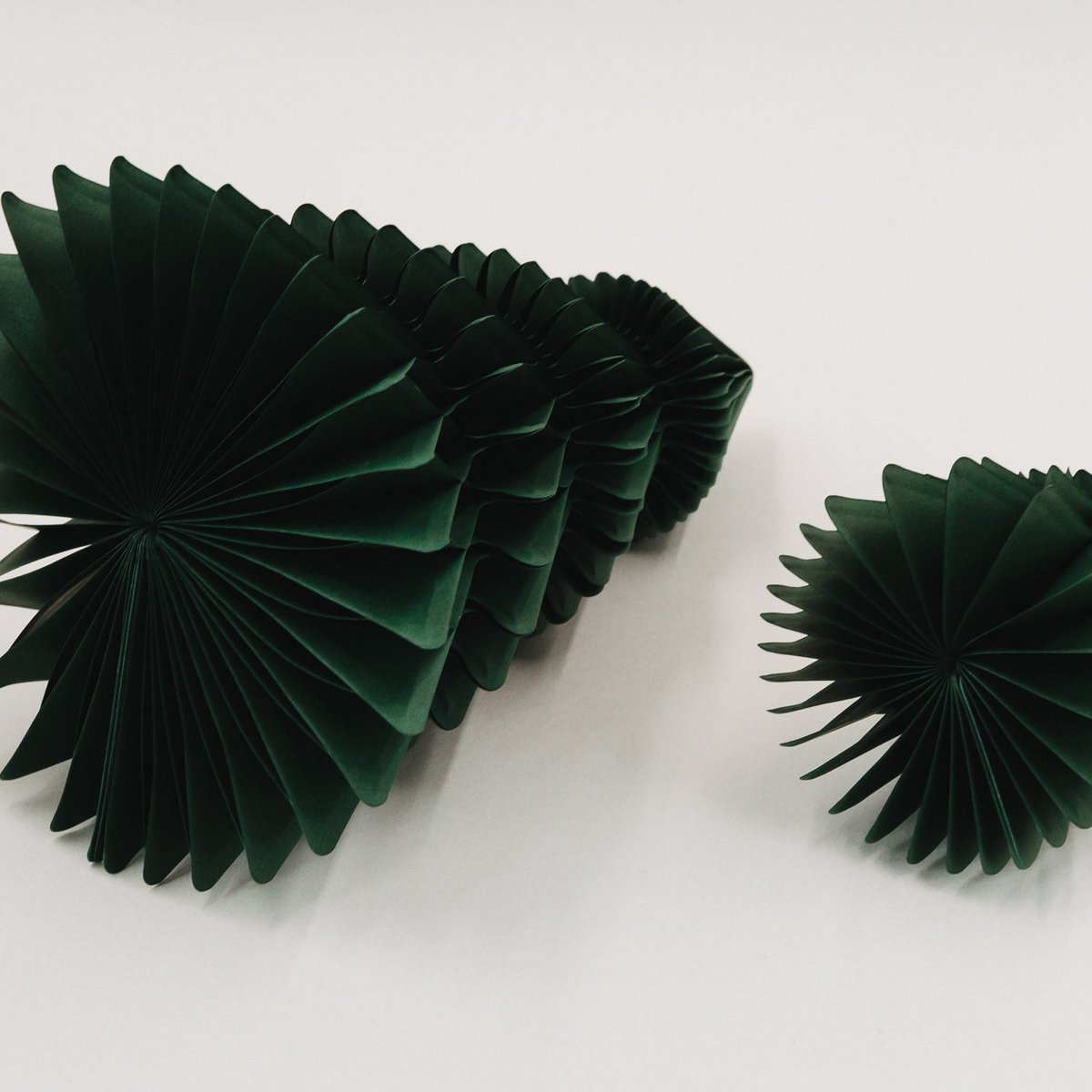Paper fir 2 Set dark green (PU = 6 sets)