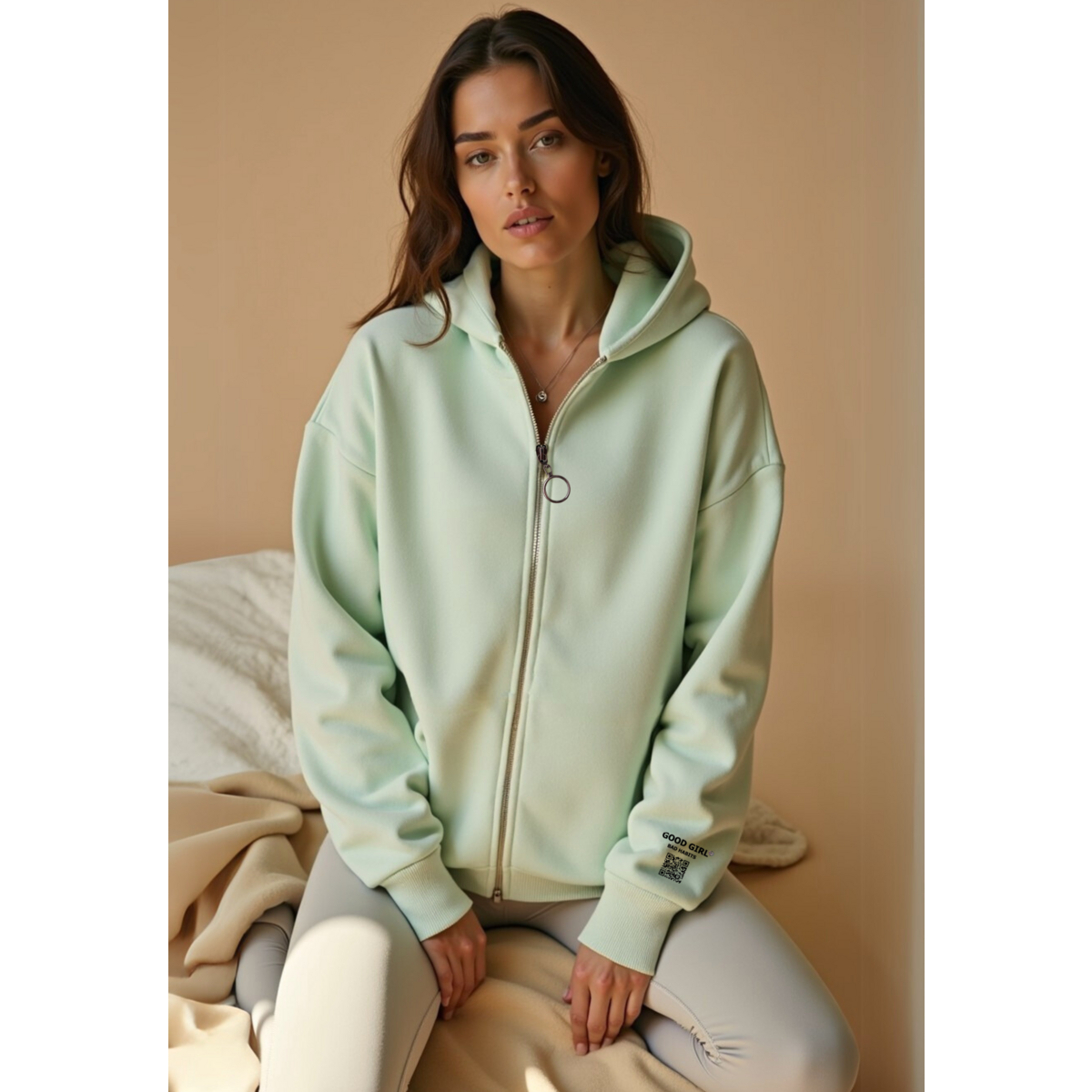 Hoodie mit Reißverschluss "GGBH" - Beige