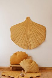 Samt-Ginkgoblatt-Kissen „Honig“.