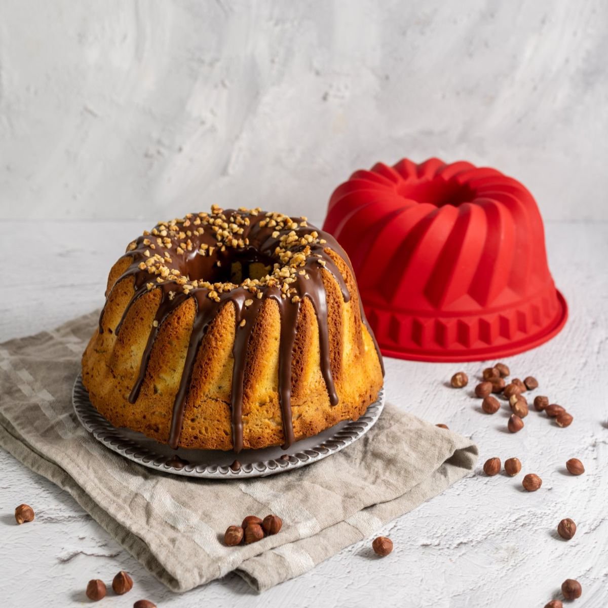 Molde Kougelhopf y molde para tartas de silicona roja Dr. Oetker Flexxibel Love