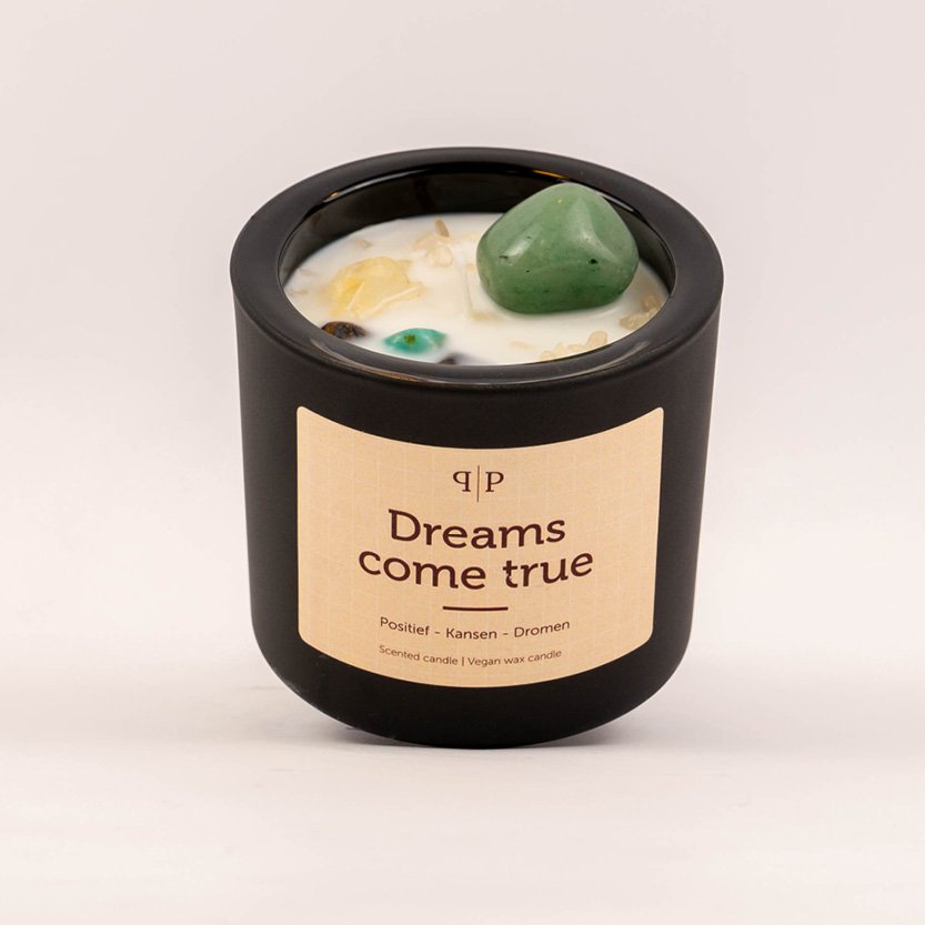 Vela perfumada con piedras preciosas: los sueños se hacen realidad