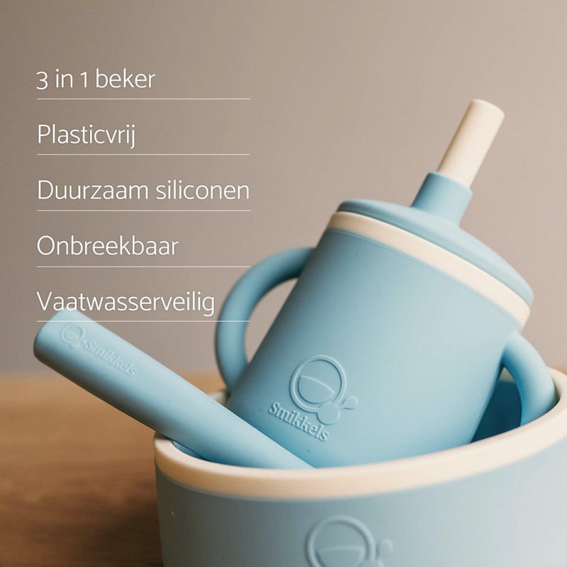 Silicone children's cup with ears