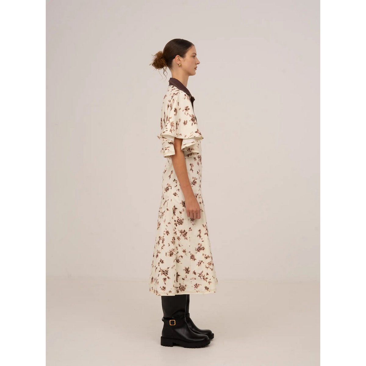 Abito longuette con stampa floreale marrone fiorisce