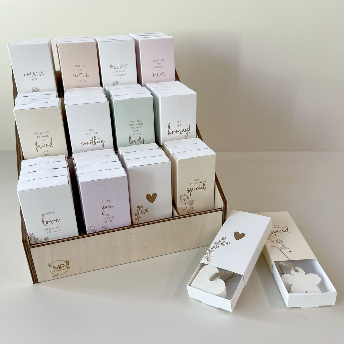 Stand display incl. 12x4 gift box collection