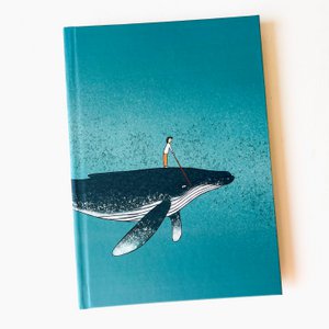 Notizbuch mit verträumt illustriertem Wal | A5