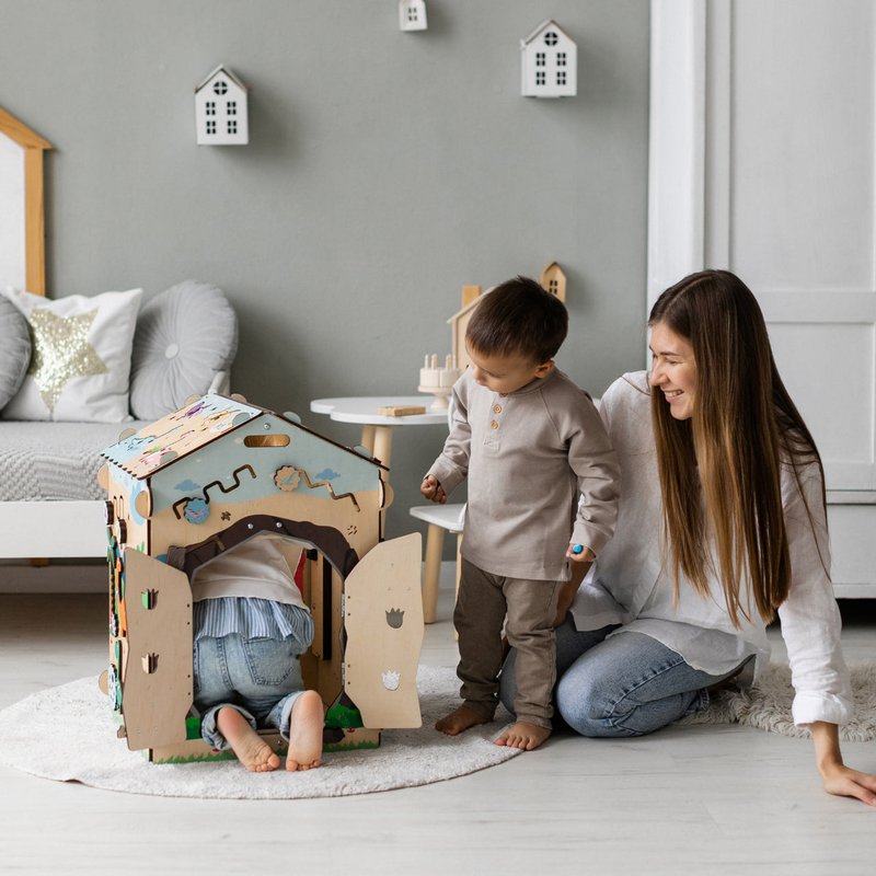 Busyboard Spielhaus DINO mit Beleuchtung
