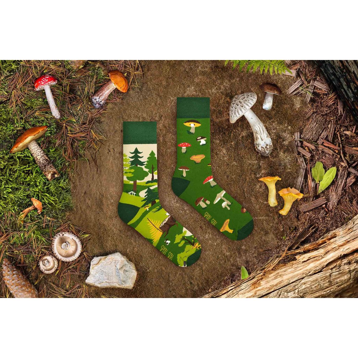 Mushroomsokker | Vilde svampe i skov - afslappet uoverensstemmende sokker