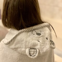 "Bear" hooded towel set made of bamboo fiber