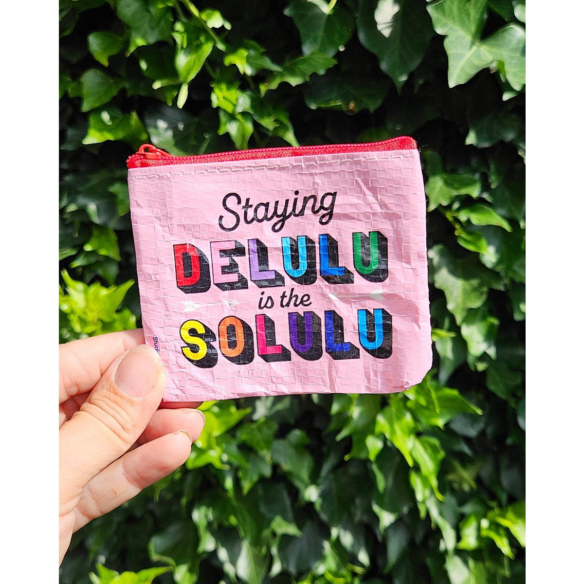 Mini portemonnee Coin purse Staying DELULU van gerecycled plastic