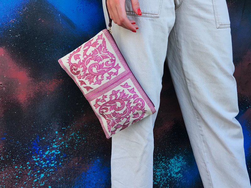 Pochette brodée Juliette