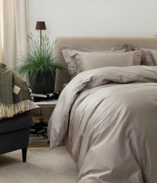 Completo letto in raso Mandorla
