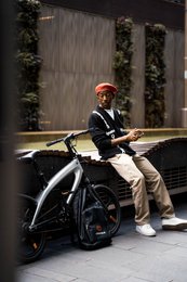 The Cruzaa Pedal-assist Bluetooth Electric Bike Gun Metal Grey