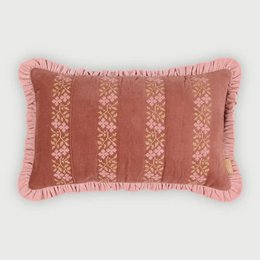 Kussenhoes | Heather Rhubarb Cross Stitch langwerpige kussenhoes van Sanctuary Living