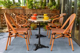 Table, 57 cm round