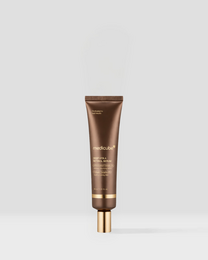 Concentrated night serum with encapsulated retinol for rejuvenating skin. Contains vitamin E and botanical extracts to nourish and hydrate.