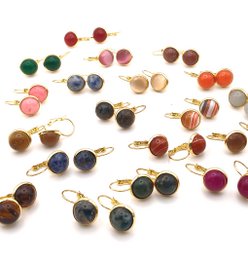 Leverback stainless steel earring with 10 mm cabochon