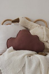 Lniana poduszka chmurka „Marsala”.