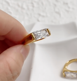 Aloysha - Baguette Diamond Ring