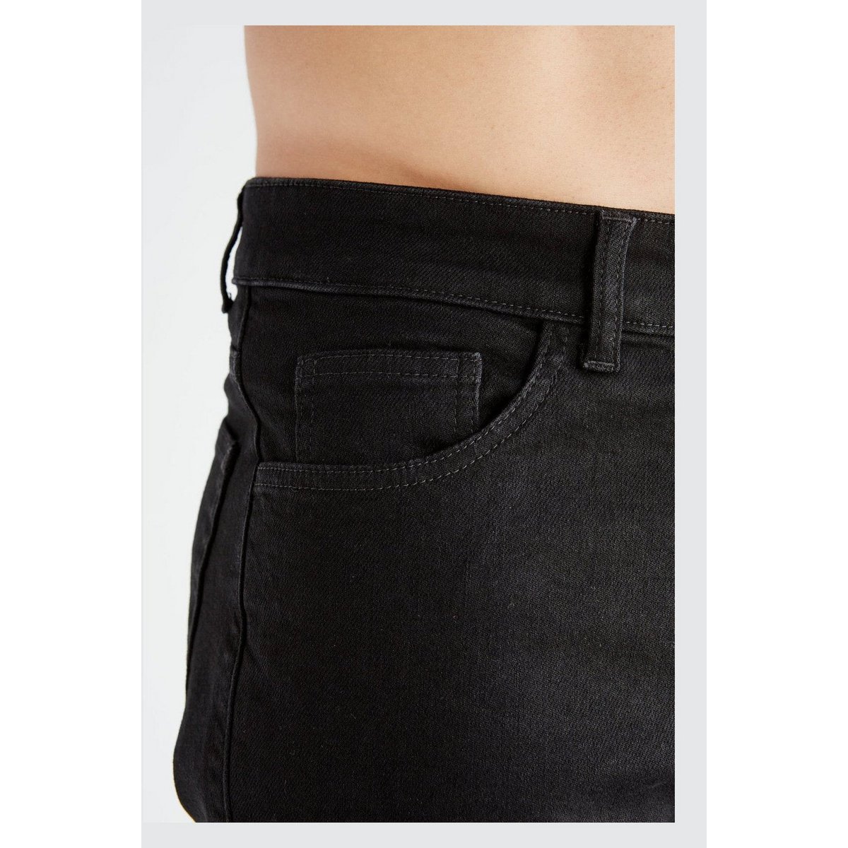 MG1013-104 | Herren Slim Fit - Coal Black