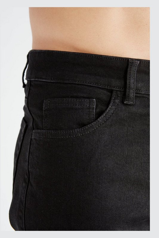 MG1013-104 | Coupe slim pour hommes - Noir charbon