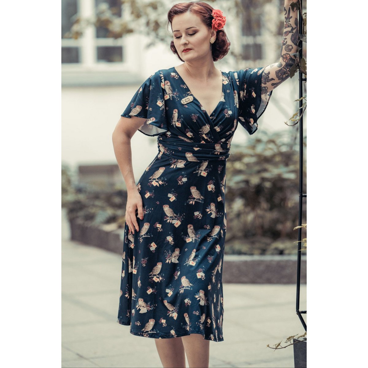 EU STOCK Kleid mit Blütenblattärmeln von Donna in Marineblau und Eulenmuster