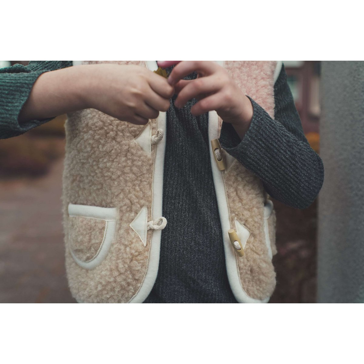 Woolen body warmer - Cappuccino
