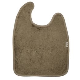 Slab extra large 37x50cm snap button bib in a variety of colors including Misty Rose, Rosewood, Apricot Blush, Sea Blue, Aspen Green, Inca Rust, White, Marin, Frosted Almond, Mellow Mauve, Whisper Green, Honey Yellow, Moon Blue, Feather Grey, Daisy White, Silky Lilac, and Savannah Sand. The bib is made of a soft, absorbent material and features a snap button closure.