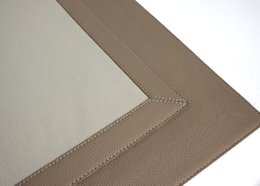 4 SET TABLE SETS DWU -TONE SYNTETYCZNY CÓŻ BRĄZOWY Z KED