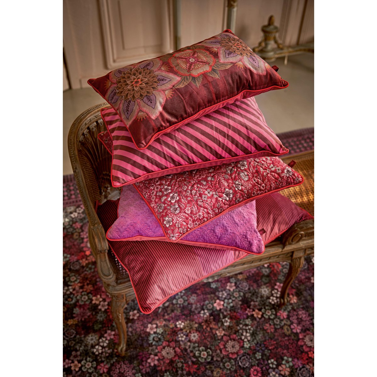 Cushion Block Stripes Pink 35x50cm