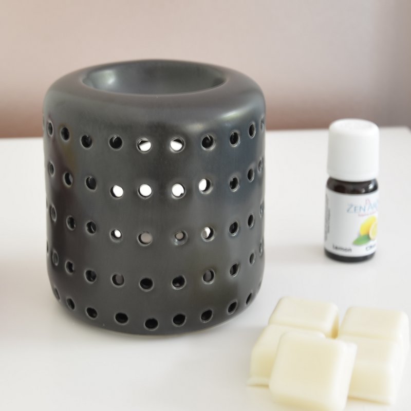 Quemador de Perfumes - Coliseo Negro - Diseño y Forma Originales - Objeto Decorativo Aromaterapia - Portavelas Difusor de Aromas, Ceras Perfumadas