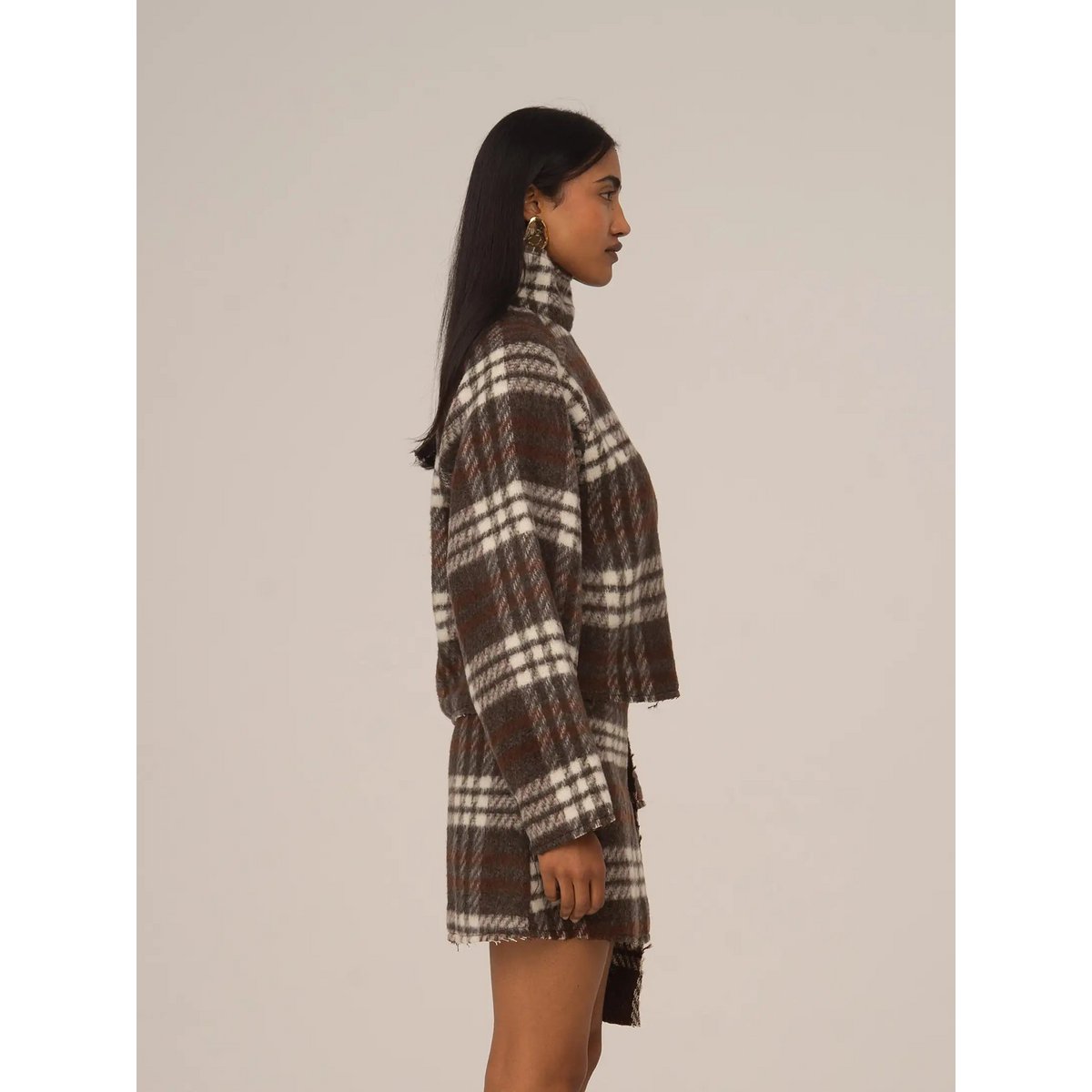 Barfodet plaid brun rullekrave overtrøje