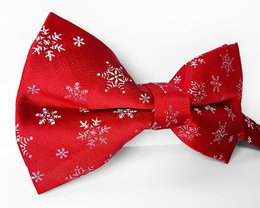 Bowtie - Red with snowflakes