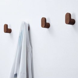 Vérone Hangers – cintres muraux en bois massif