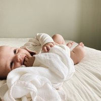 Mousseline met gehaakte bies - lichtroze