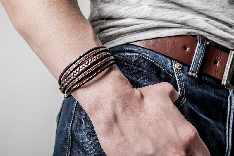 Leather bracelet "Braid"